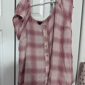 Torrid NWT Pink Plaid Women's Cold Shoulder Top